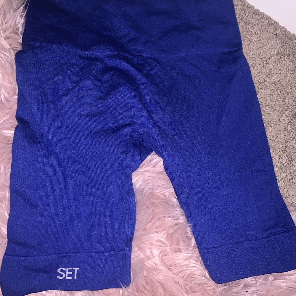 Compressive set active biker shorts